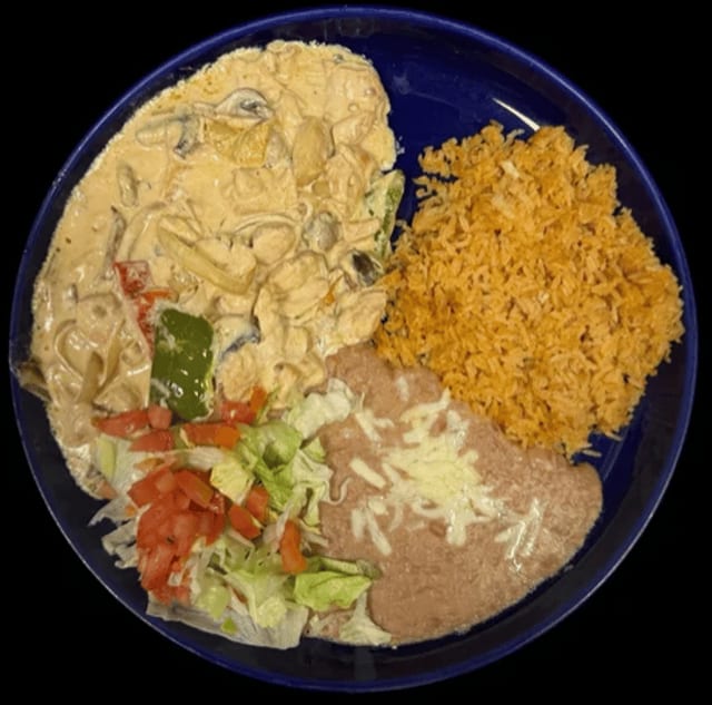 Pollo a La Crema.
